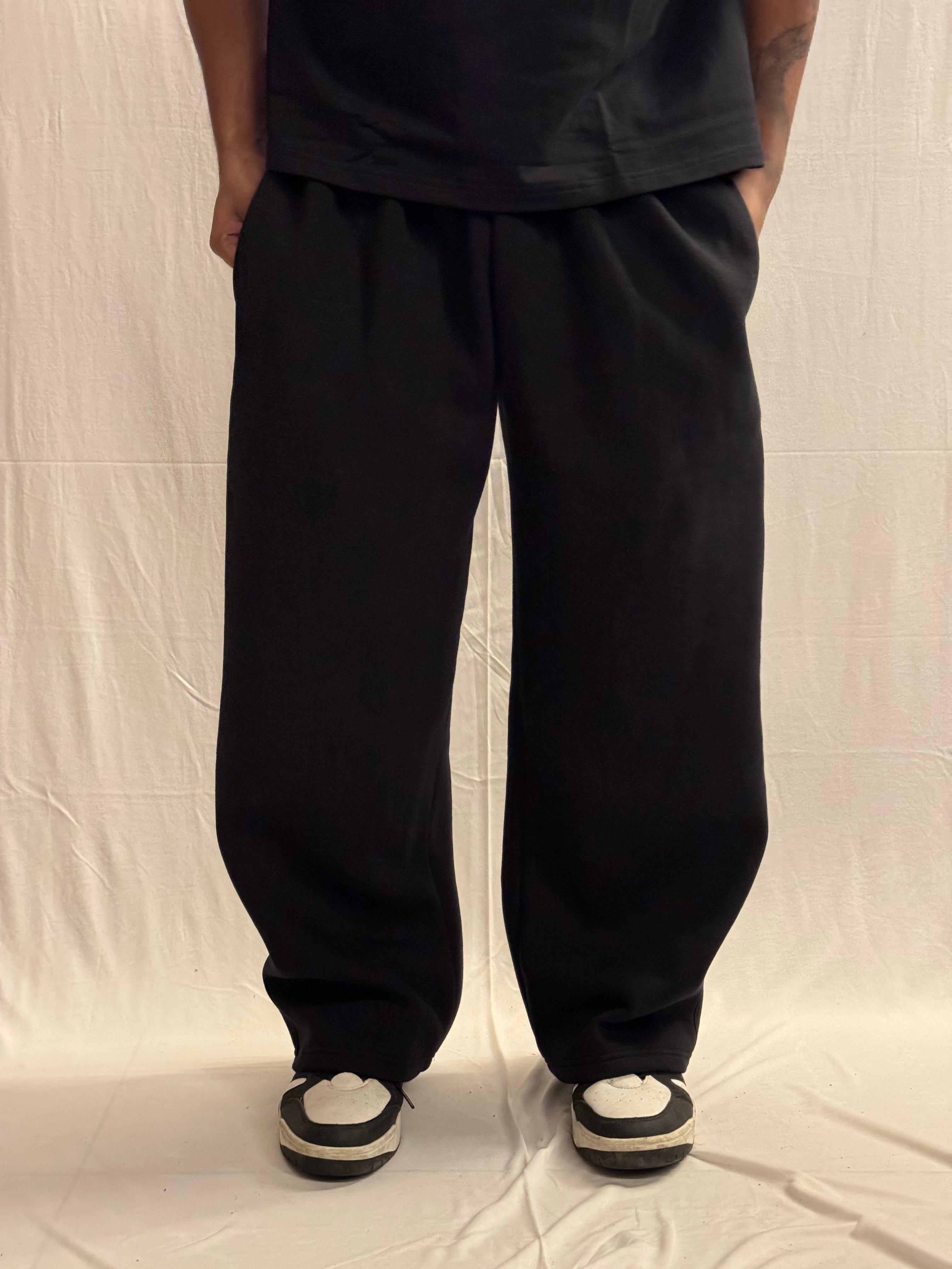 COZY STRAIGHT LEG SWEATS - BLACK