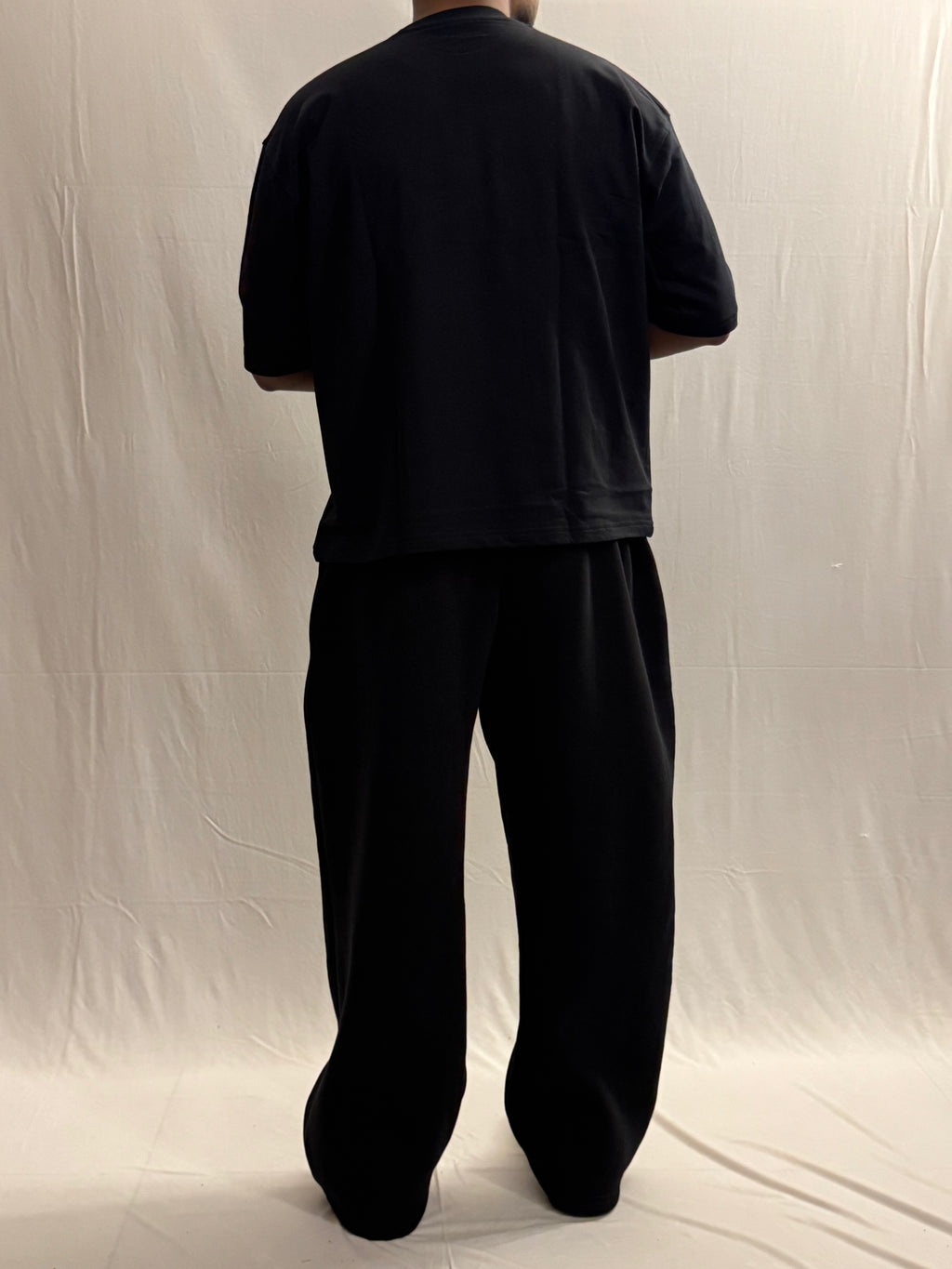 COZY STRAIGHT LEG SWEATS - BLACK