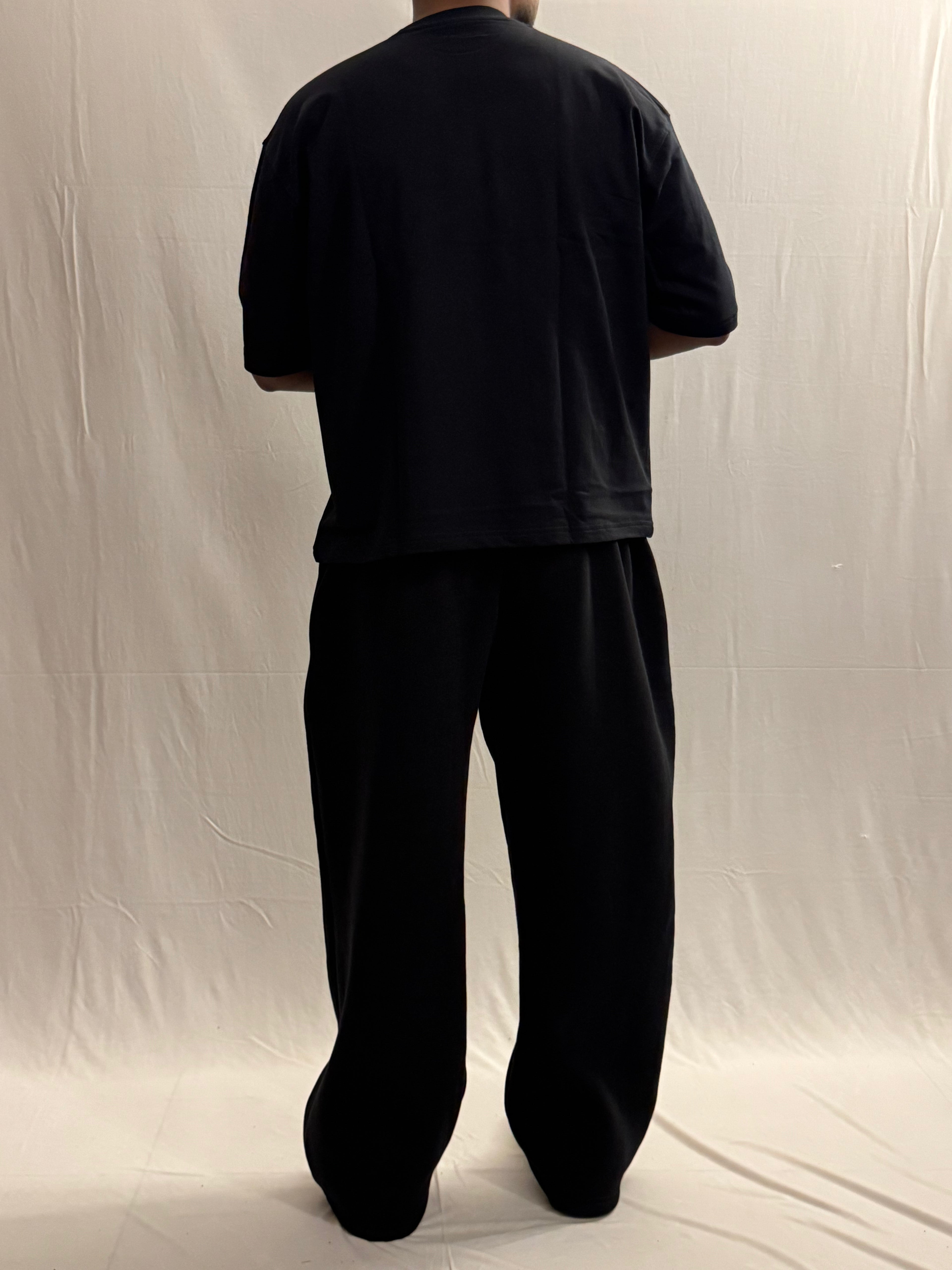 COZY STRAIGHT LEG SWEATS - BLACK